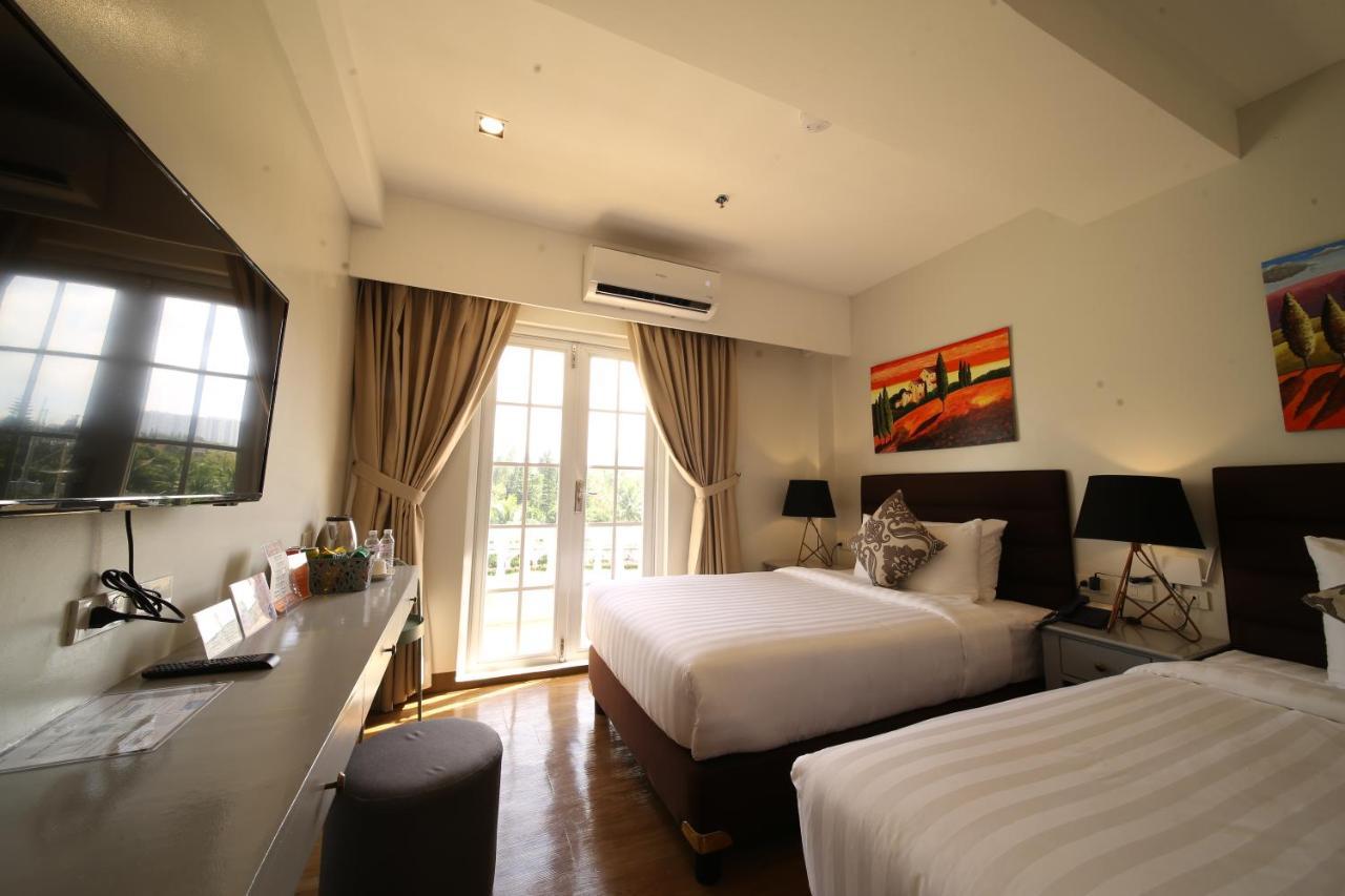 Hotel Via Appia Tagaytay Tagaytay City Exterior foto